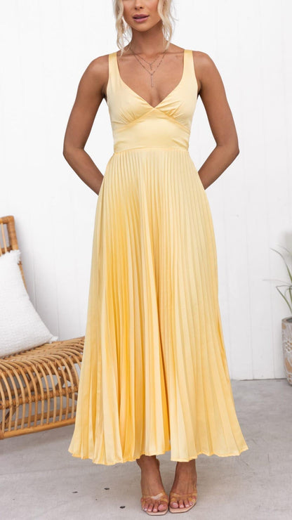 Eleanor - Pleated Maxi Dress with V-Neck